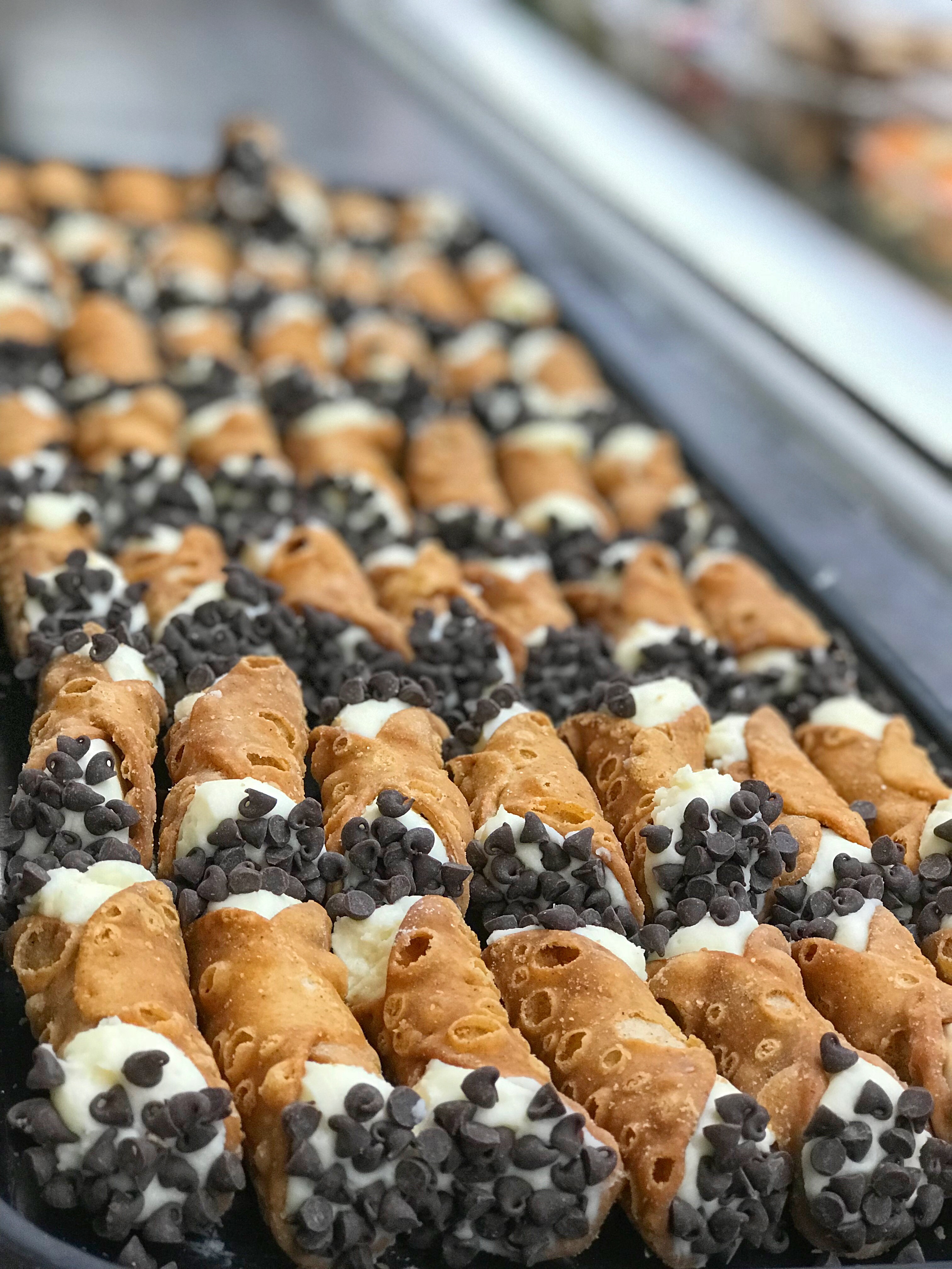 Mini Chocolate Chip Cannoli Italian Food Italian Market Rubinos Italian Foods